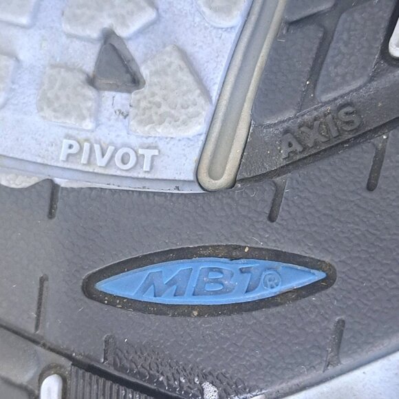 MBT Women's U.S. 7 Black Lilac Low Top Colorado 17 No Insoles - Picture 10 of 13